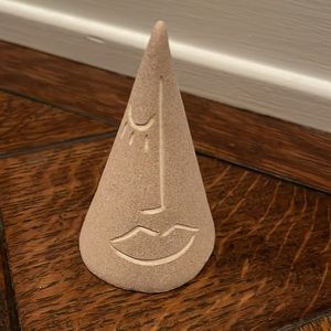 Anthropologie Abstract Portrait Ring Holder NWOT